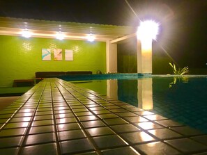 Udendørs pool