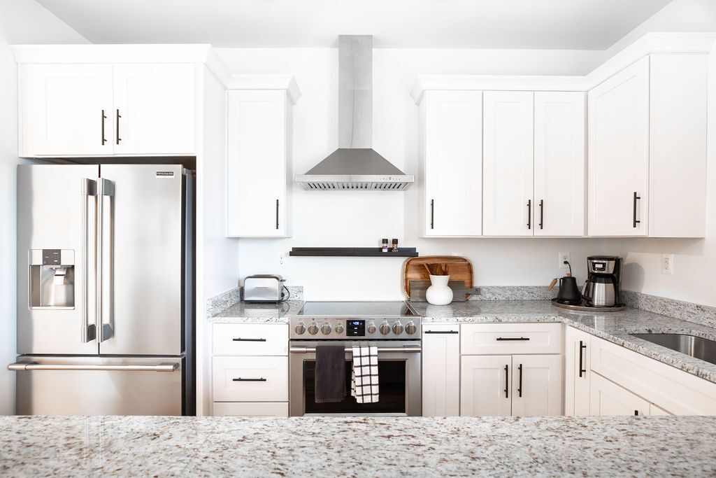 Modern Apartment Heart of Crozet Suite 301 | Near King Family Vineyards | Mtn Views