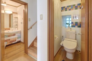 3 Bedroom House | Bathroom
