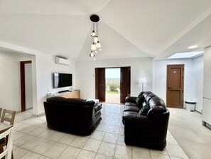 Smart TV, DVD player, ping pong - Ocean Villa, Golf del Sur (San Miguel de Abona, Golf del Sur)