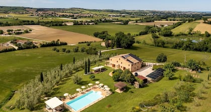 Casalantico, Villa with pool and Jacuzzi for exclusive use