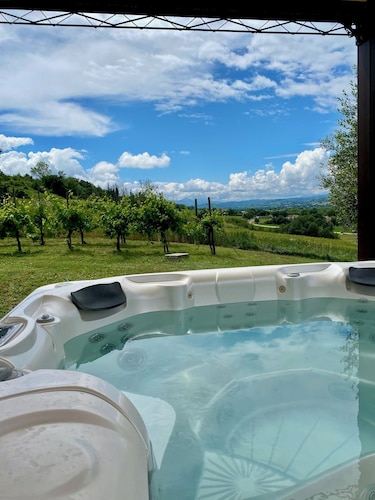 Casalantico, Villa with pool and Jacuzzi for exclusive use