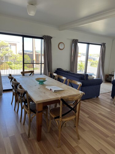 Salty Verandah - Perfect position in the Original Township