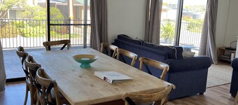 Salty Verandah - Perfect position in the Original Township