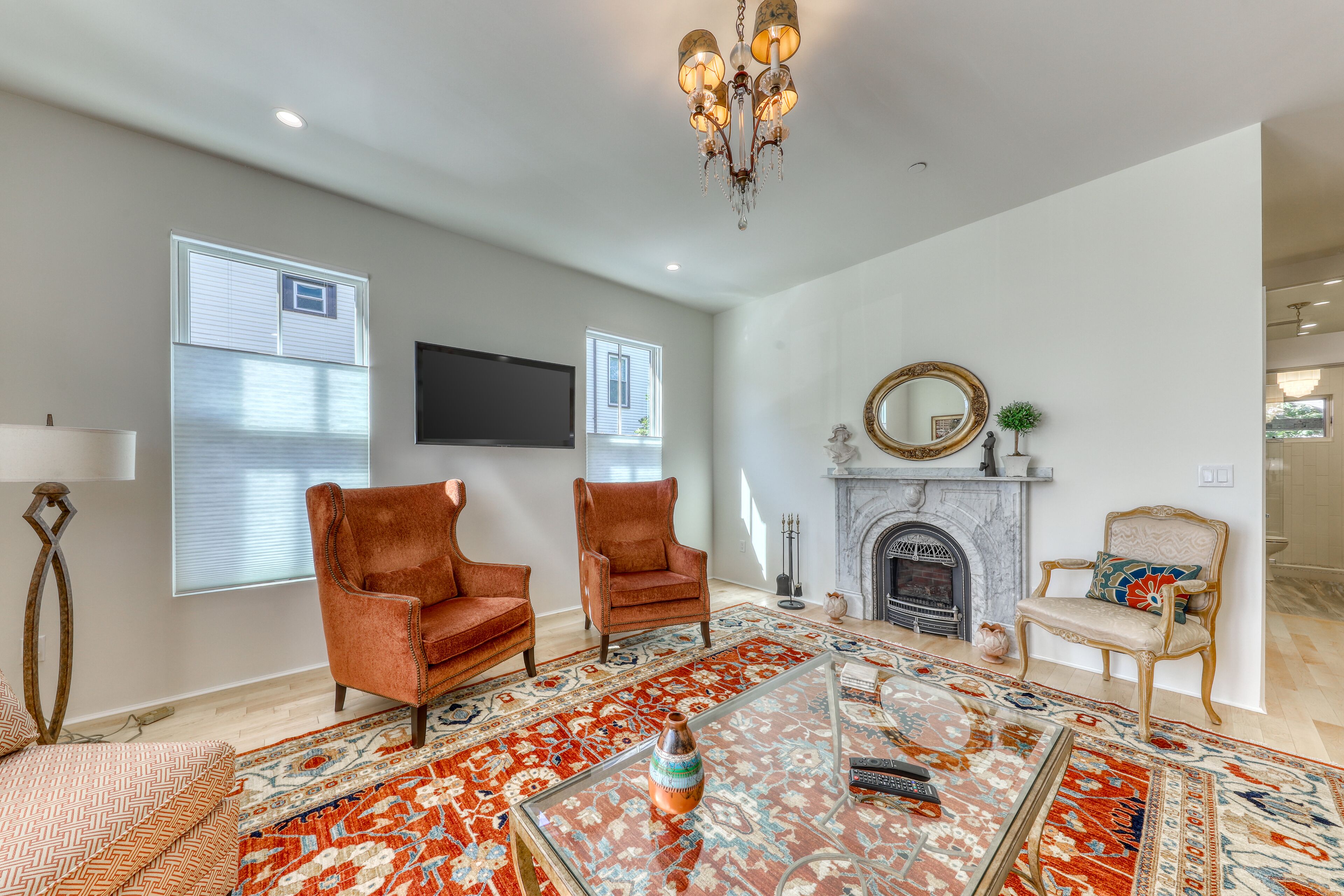 Beautiful Combo Home Located in Downtown Portland - Close to the Beach