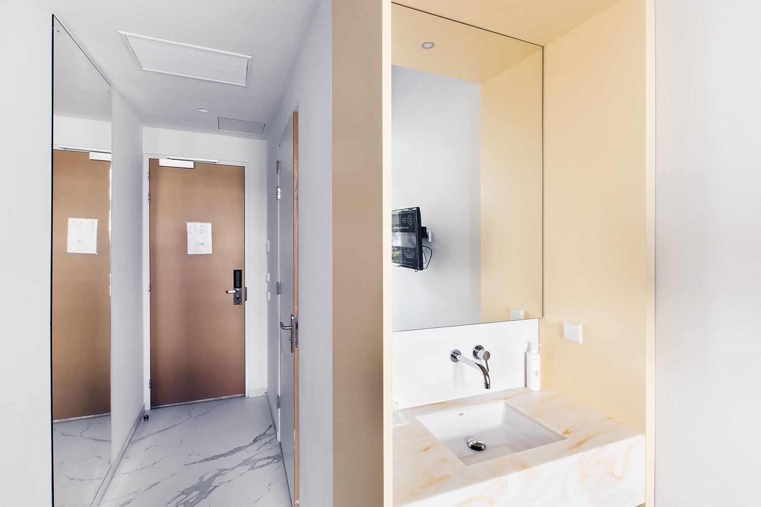 Photo - Hotel 171