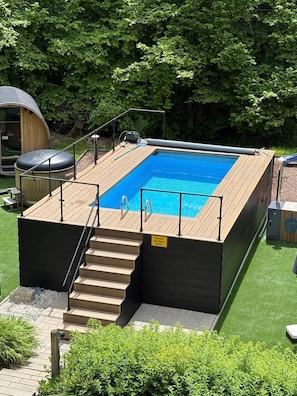 Outdoor pool, a heated pool