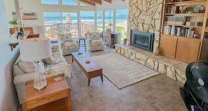 Large Beach Front Home with Amazing Ocean Views!
