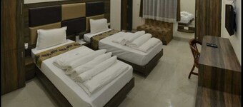 Hotel Smart Room By Shree Vatika