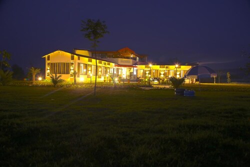 Aami Valley Resort