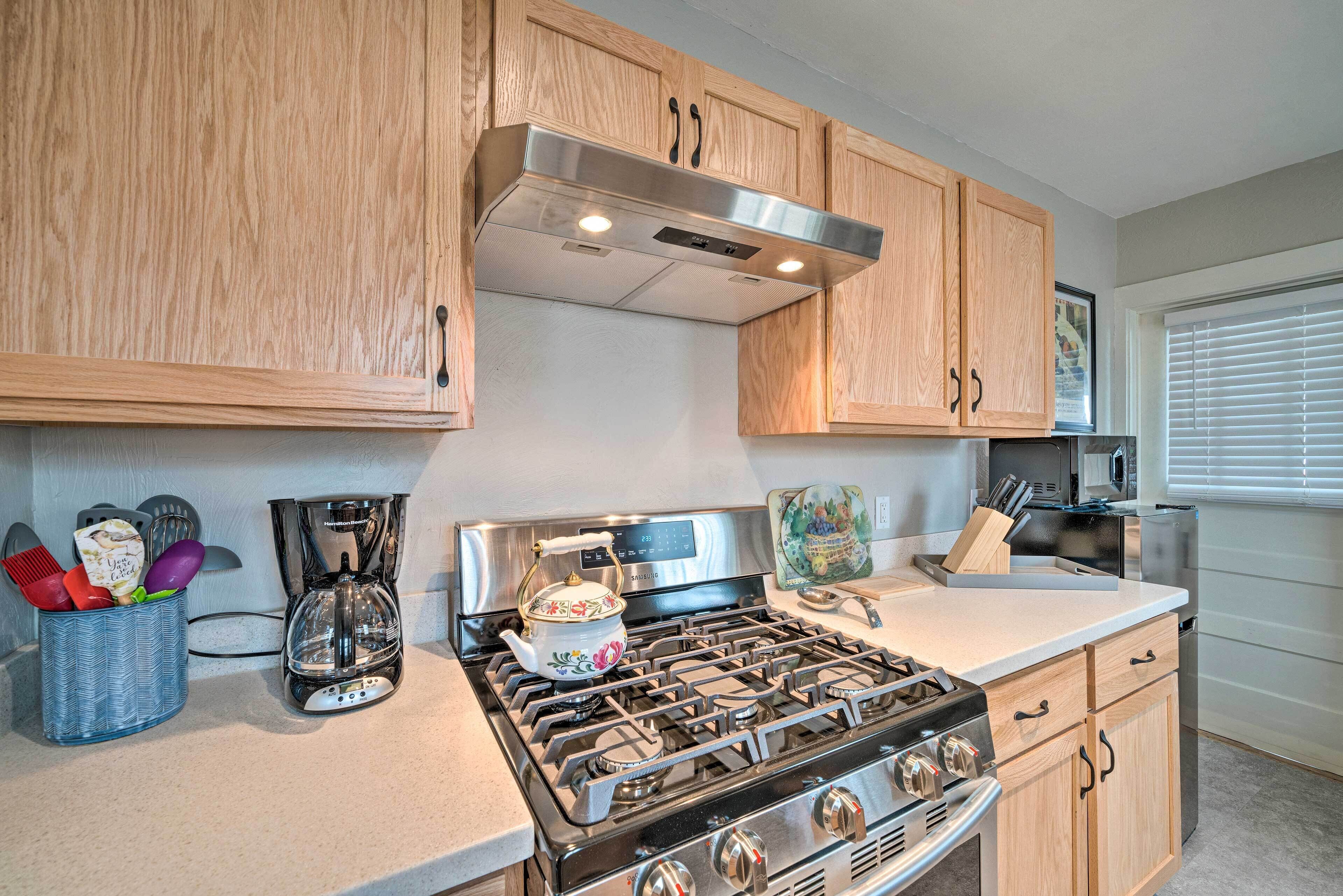 Well-equipped Cody Cottage: 2 Miles to Cody Rodeo!