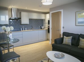 Smart TV - Alpha Spa, Classic 1 bedroom apartment (Harrogate)