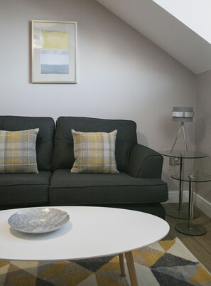 Smart TV - Alpha Spa, Classic 1 bedroom apartment (Harrogate)