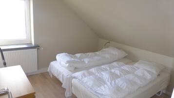 Firemannsrom – comfort, 1 soverom | Strykejern/-brett, ekstrasenger (mot et tillegg) og wi-fi (inkludert)