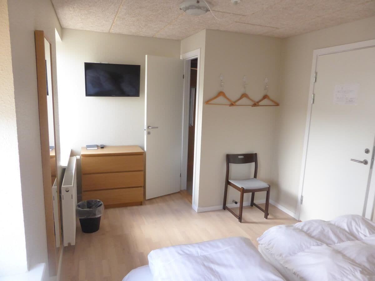 basic twin room | 1 bedroom, iron/ironing board, rollaway beds, free wifi