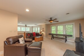 Flat-screen TV, fireplace