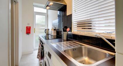 Apartment Caerlaverock Road, Ground Floor Flat