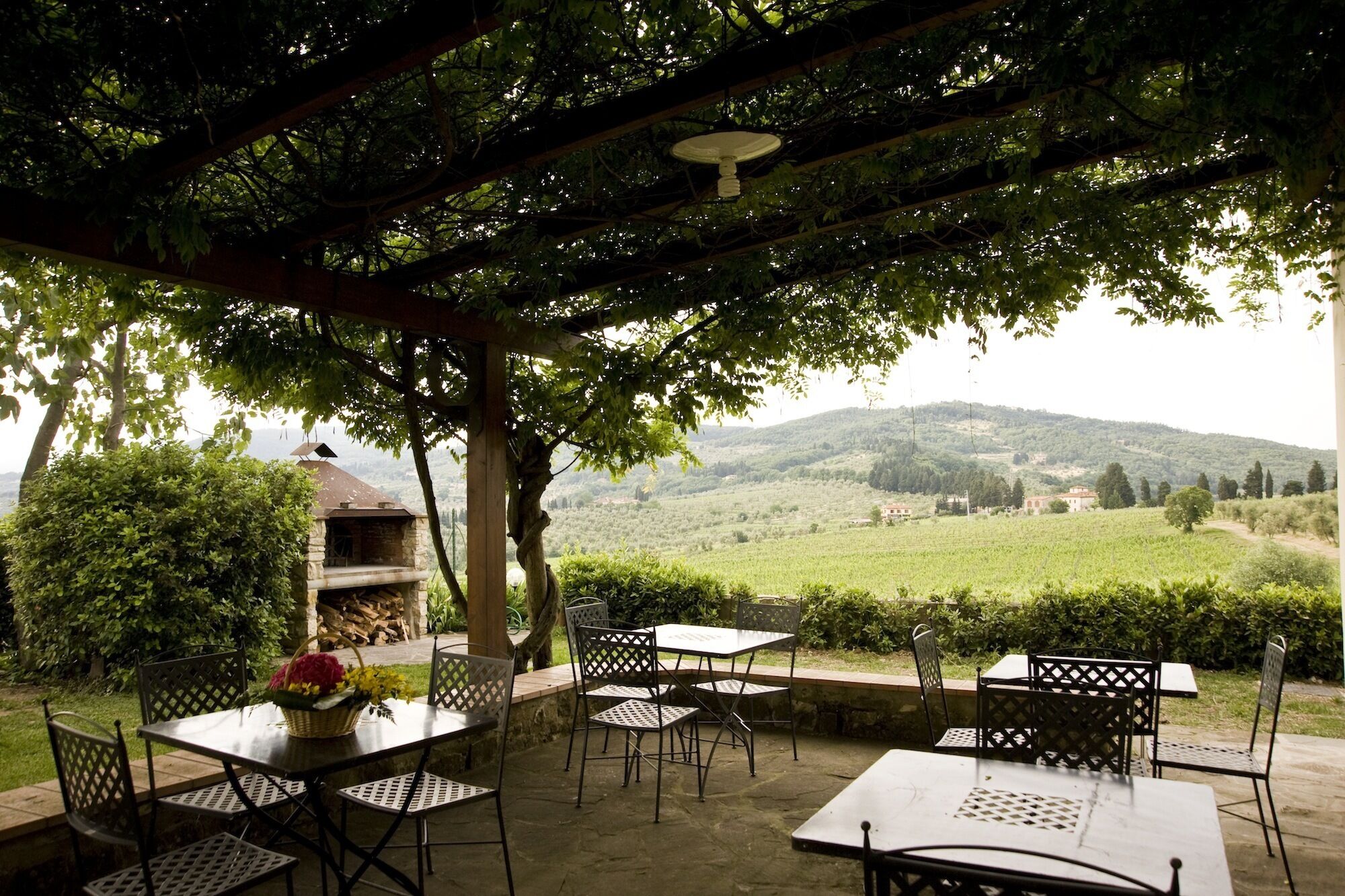 屋外ダイニングエリア