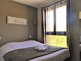 Quarto clássico | Ferros/tábuas de passar roupa, Wi-Fi de cortesia