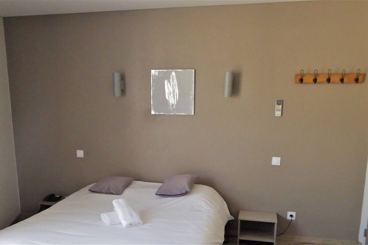 classic triple room | individually decorated, individually furnished, iron/ironing board