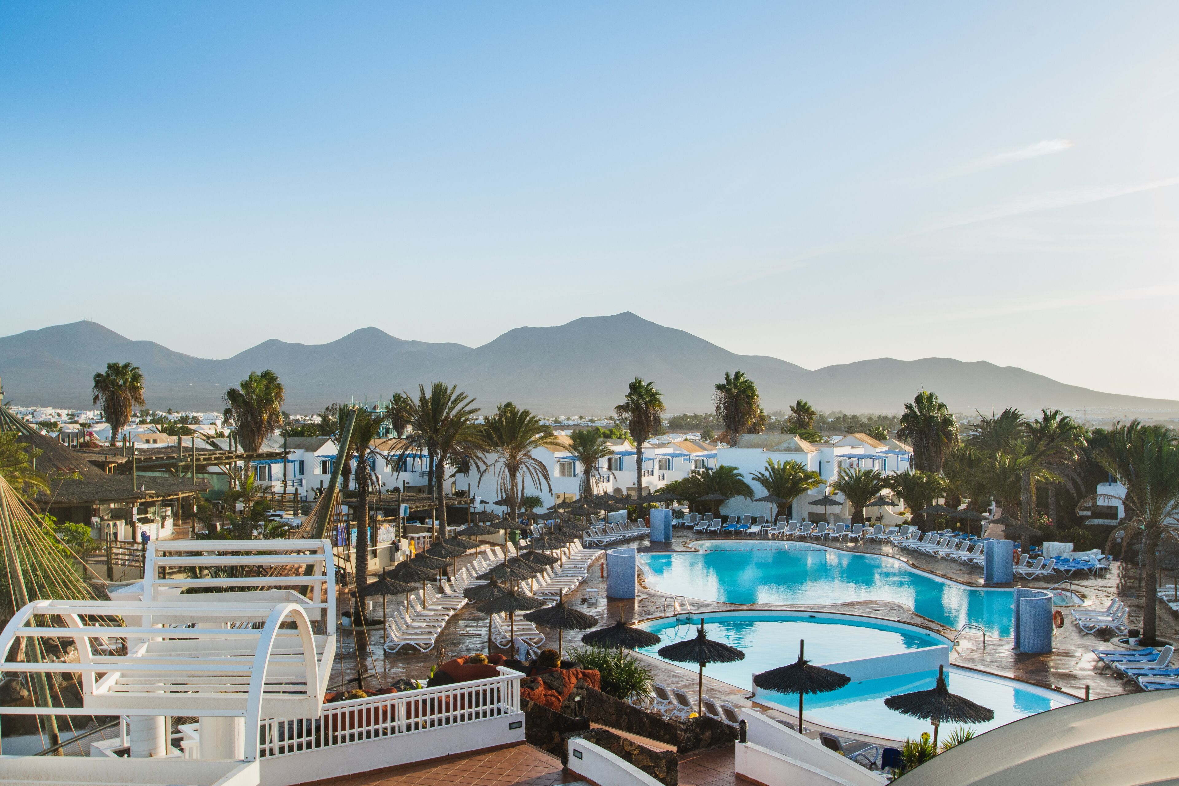 2 outdoor pools