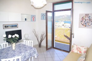 In-room dining - Cosmopolis (Portoferraio)