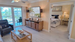 2 室のベッドルーム、デスク、インターネットアクセス (無料)、ベッドシーツ