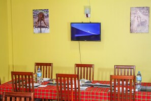 Breakfast, lunch and dinner served - Arusha Family Retreat Resort (Arusha)