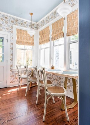 Dining - Bee & Blossom | Historic Charm (Charleston)