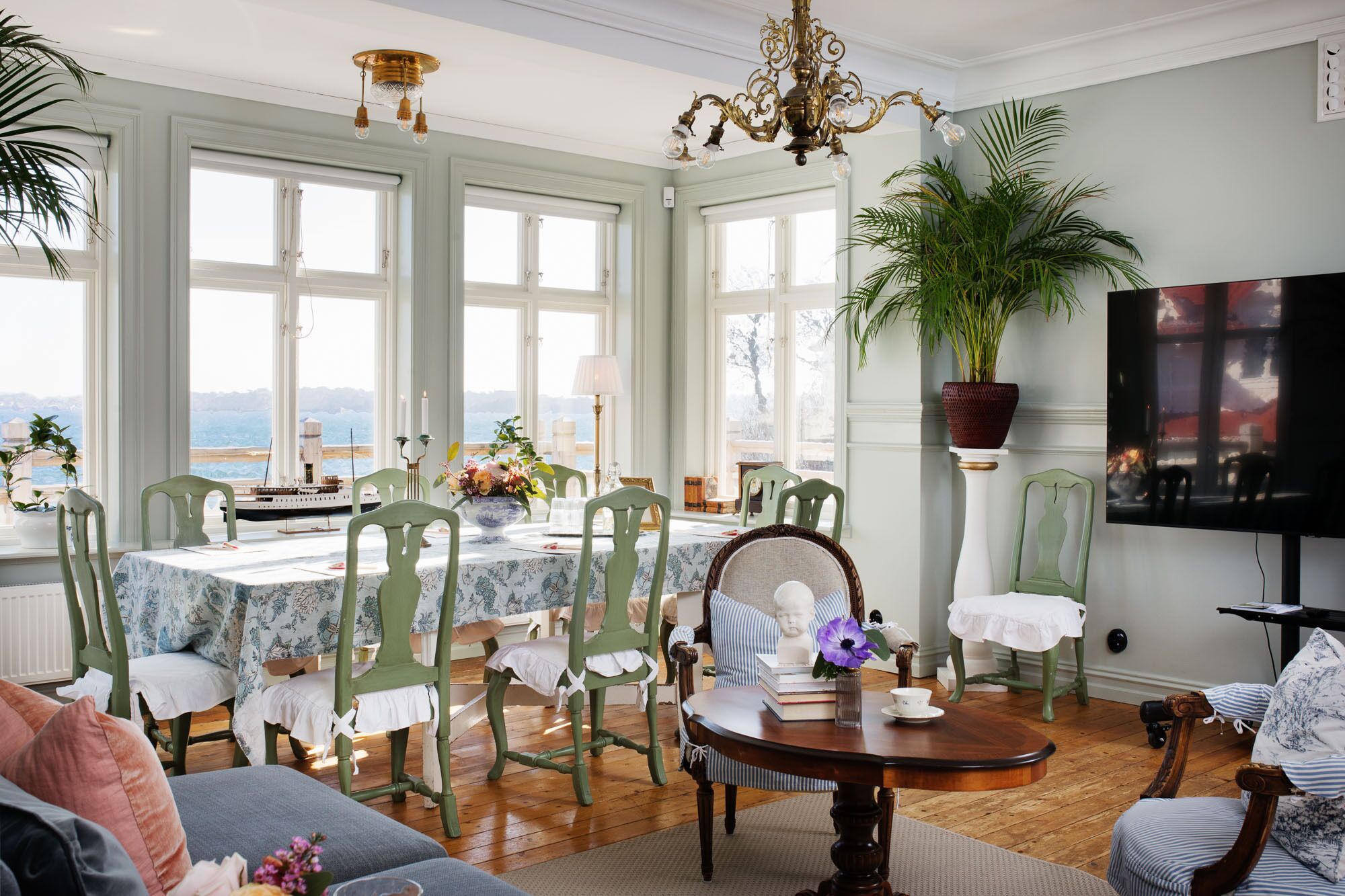 apartment | 1 bedroom, individually decorated, individually furnished