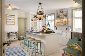Apartment | Individually decorated, individually furnished, blackout drapes