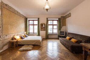 Classic-Studio | Bügeleisen/Bügelbrett, kostenloses WLAN, Bettwäsche