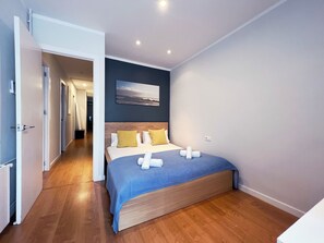 3 bedrooms, iron/ironing board, free WiFi, bed sheets - Stay U-nique Apartment Travessera (Barcelona)