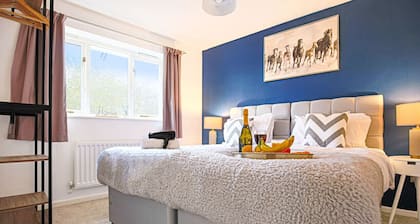 City Centre House • Pool Table • Driveway Parking • Sky TV • Fast Wifi • Yoko Property