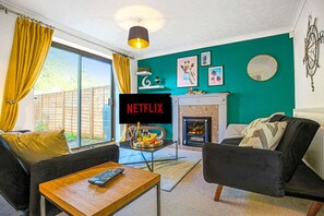 Smart-tv en een open haard