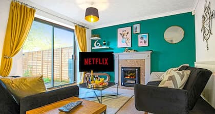 City Centre House • Pool Table • Driveway Parking • Sky TV • Fast Wifi • Yoko Property