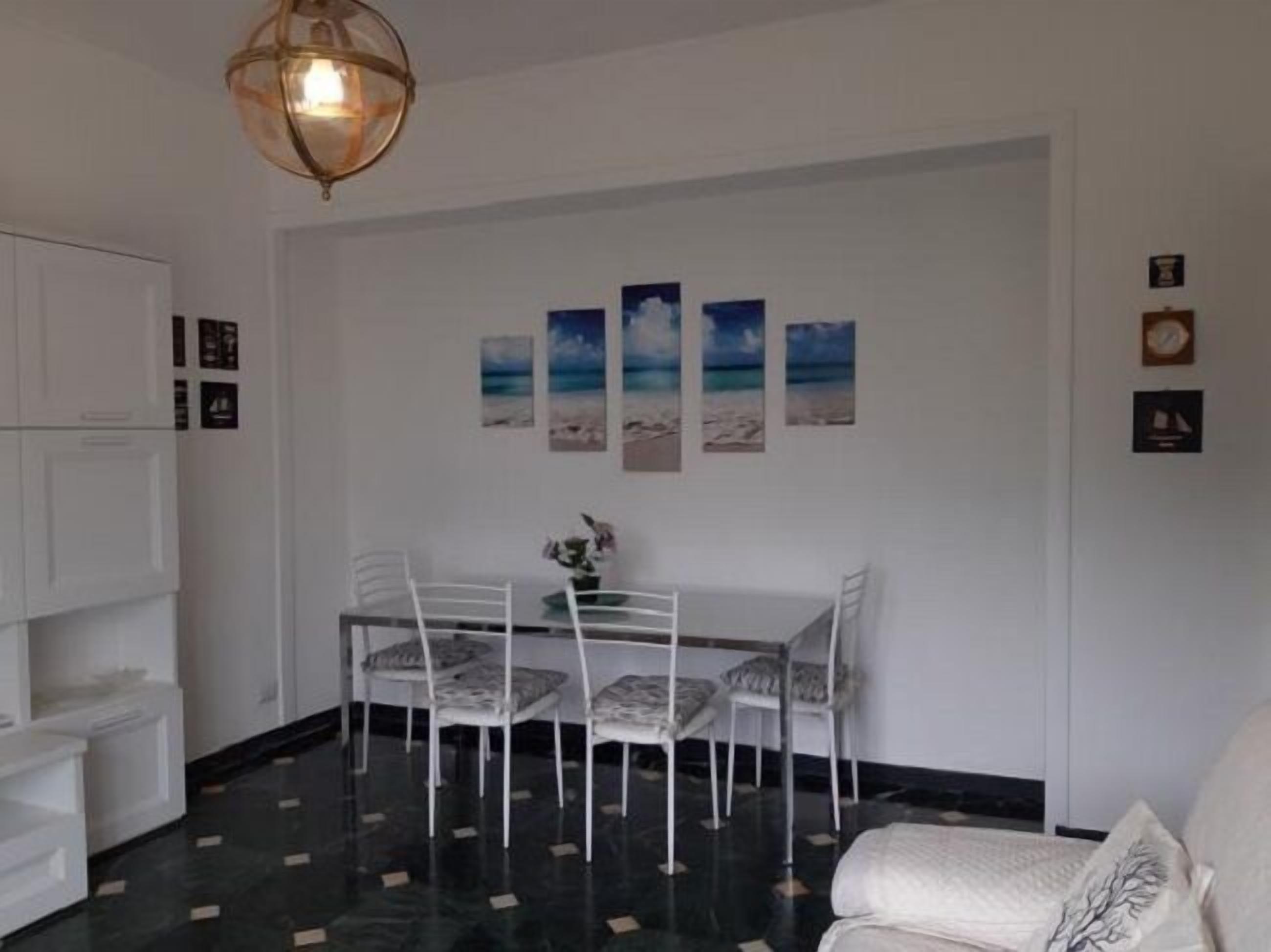 Apartment, 2 Bedrooms | In-room dining