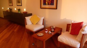 Interior - House Rouge (Zoagli)