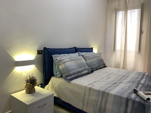 Appartement, 1 chambre | 1 chambre, fer et planche à repasser, accès au Wi-Fi (inclus)