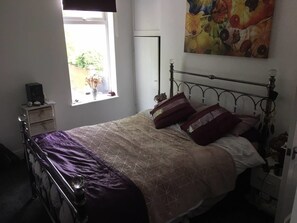 House | 2 bilik tidur, seterika/papan seterika, Wi-fi percuma, cadar katil 