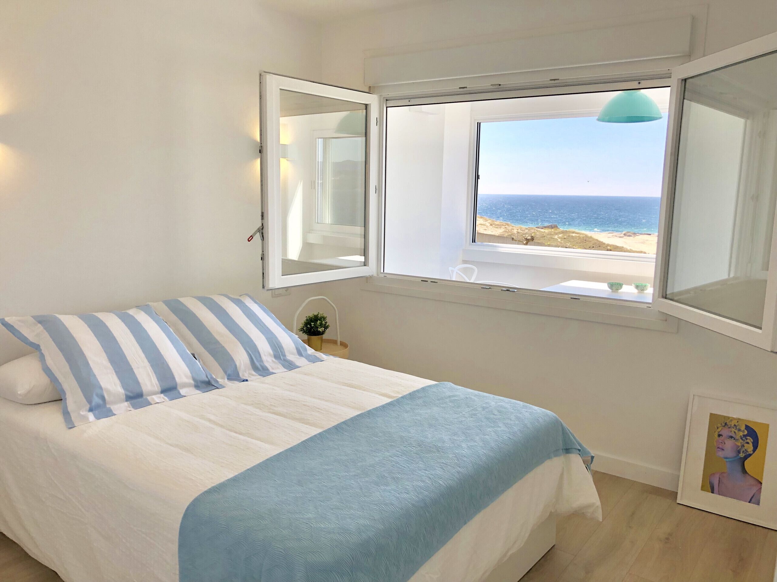 3 chambres, fer et planche à repasser, Wi-Fi gratuit, draps fournis