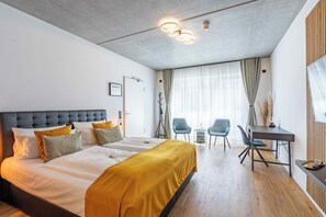 Literie hypoallergénique, minibar, coffres-forts dans les chambres