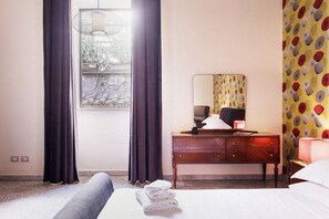 Appartamento, 2 camere da letto | 2 camere, tende oscuranti, ferro/asse da stiro, Wi-Fi gratuito