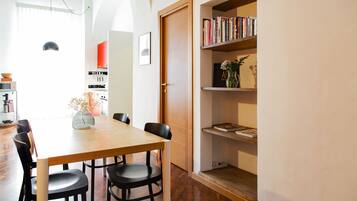 Apartment, 2 Bedrooms | In-room dining