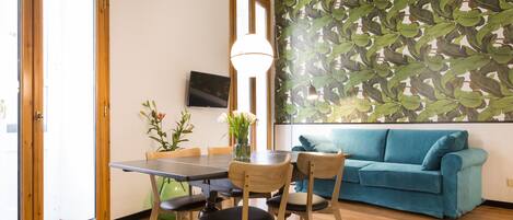 Apartment, 1 Bedroom | Living area