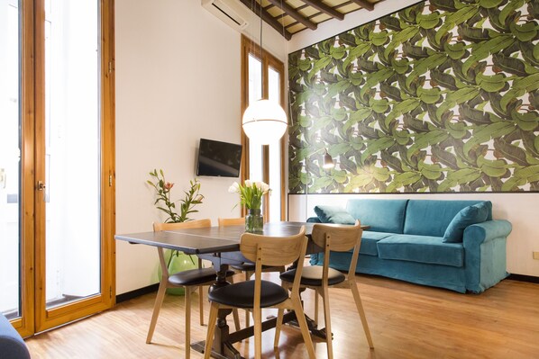 Apartment, 1 Bedroom | Living area
