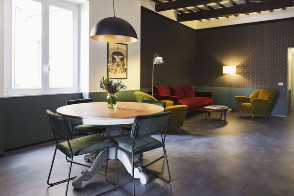 Lägenhet - 3 sovrum | Matservice på rummet