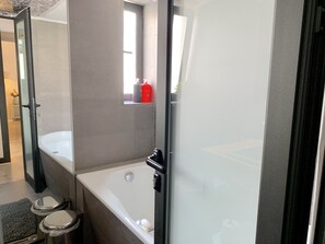 Apartment, Multiple Beds | Bathroom - Impeccable 3-bed Apartment in Athens (Nea Ionia)