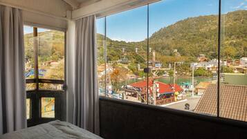 Panoramic Room, Sea View, Beachfront | Lake view