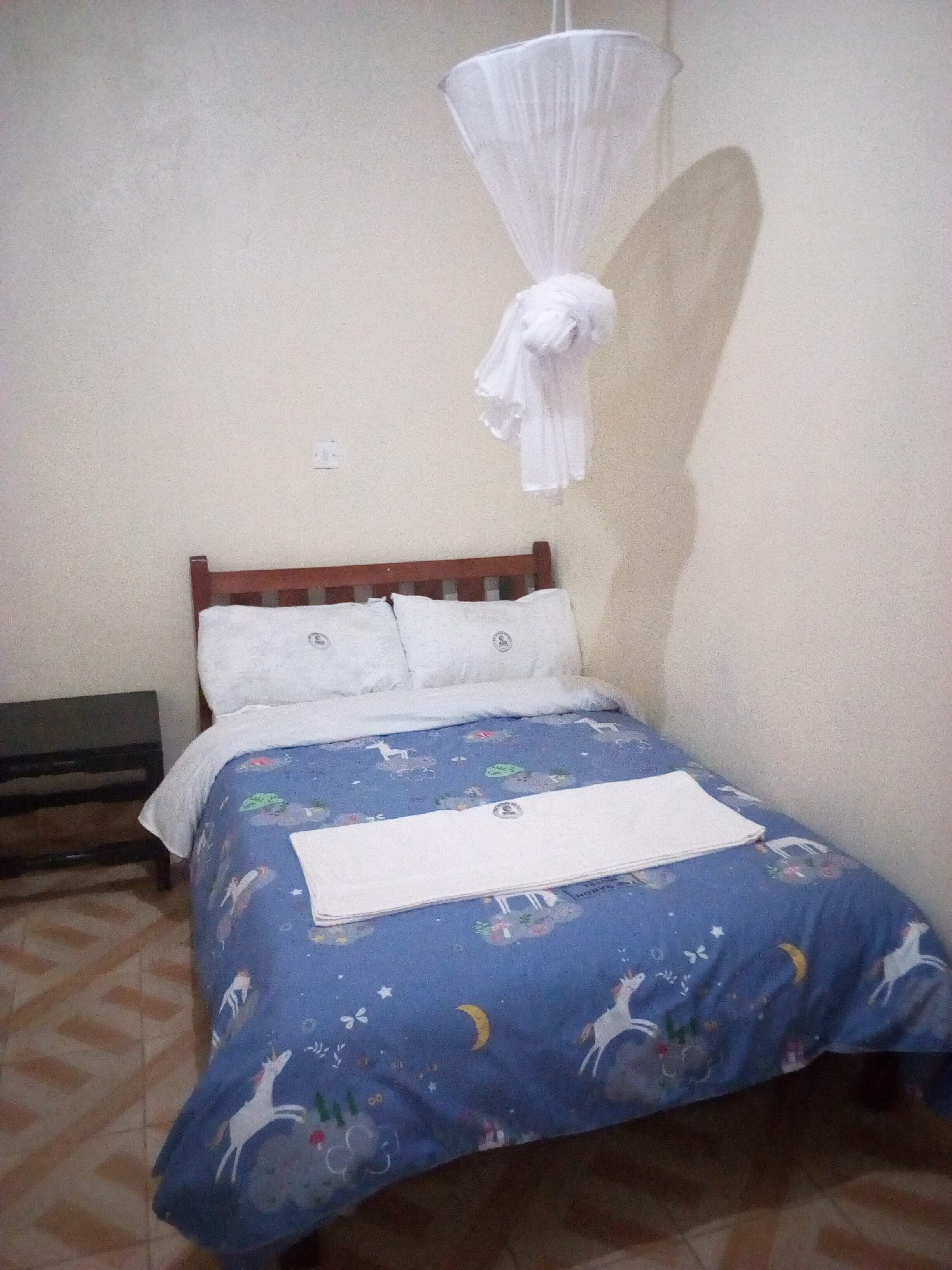 Kamar Standar | Wi-Fi gratis dan seprai linen